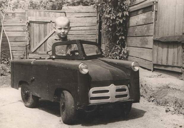 Детский педальный автопром: о чем мечтала вся советская малышня