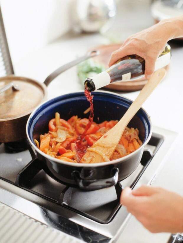 20 продуктов, которые обязательно должны быть на вашей кухне незаменимые продукты, полезные продукты