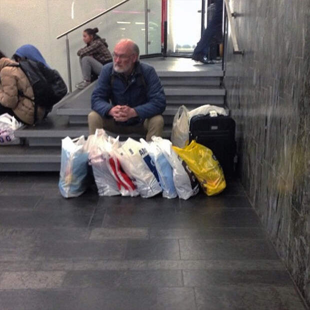 Все, что вы и так знали о страданиях мужчин в бутиках Все, что вы и так знали о страданиях мужчин в бутиках поход в магазин, фото