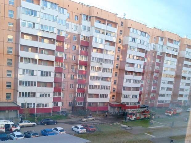 Злая жительница Магнитогорска разбила окно и подожгла квартиру соседа