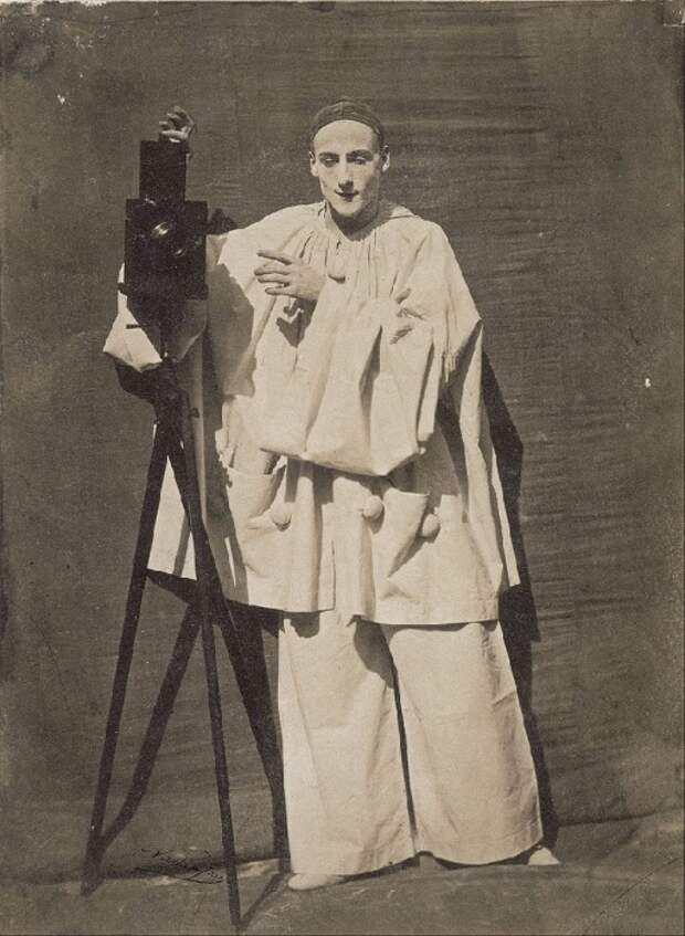 Надар. Фотография из серии Экспрессии Пьеро, 1854, Музей Орсе