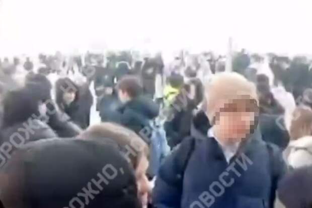 В Краснояоске школьница бросила в кабинет горящую тряпку и избила учащихся