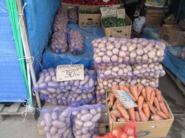 Последствия продуктовой блокады Крыма в Симферополе (17 фото + видео)