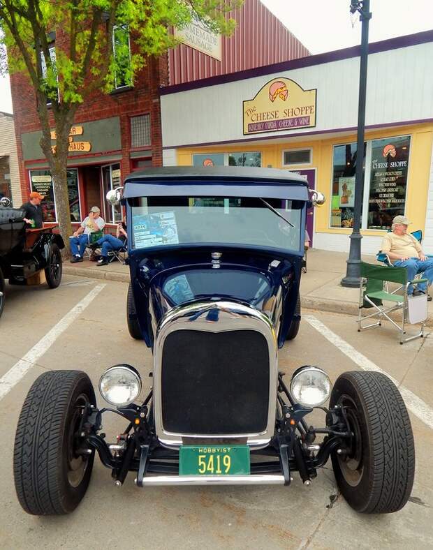 Выставка ретро-автомобилей в штате Висконсин авто, выставка, олдтаймер, ретро автомобили