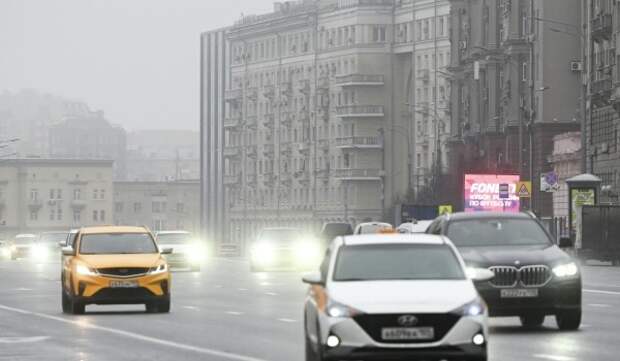 Горожанам рекомендовали использовать для поездок городской транспорт из-за гололедицы