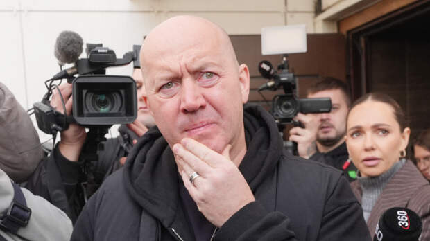 «Боль никуда не уходит»: почему Сергею Бурунову понадобилась помощь психолога