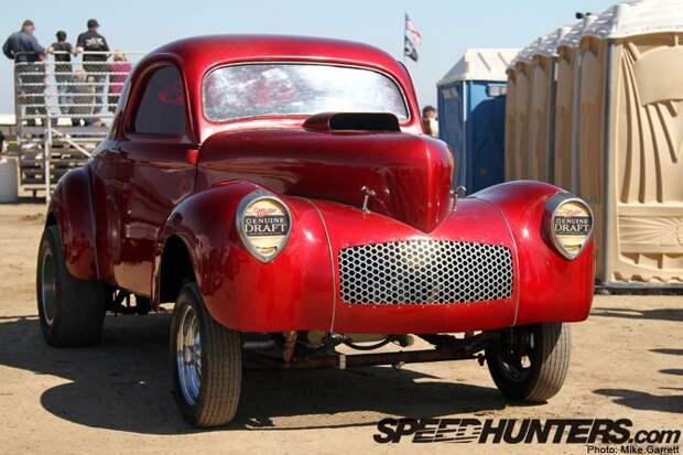 Hot-rod гонки на заброшенном аэродроме в Калифорнии (60 фото)