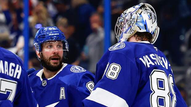 Дубль Кучерова и 24 сэйва Василевского помогли «Тампе» обыграть «Флориду», Бобровский отразил 21 бросок