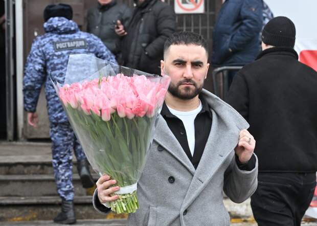 Цветы в России подешевели накануне 8 Марта