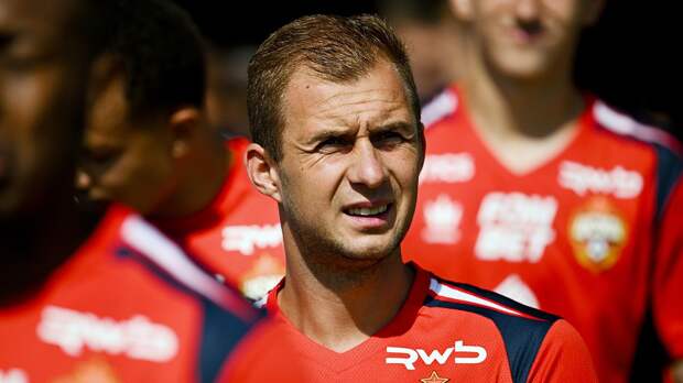 «**** ты падаешь постоянно?!» Баринов наехал на Даку в перерыве матча «Рубин» — ЦСКА