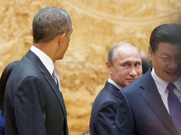 На ногах: Путин и Обама продолжают общение в рамках саммита АТЭС