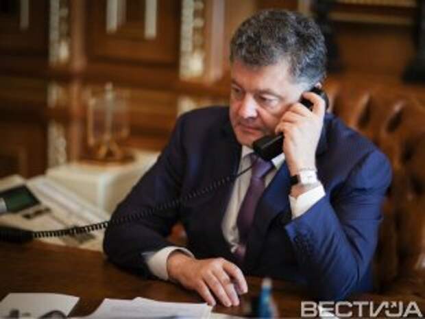 Президент пригласил Меркель посетить Украину