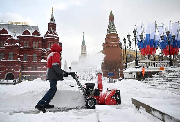 Москвичам пообещали холода до апреля