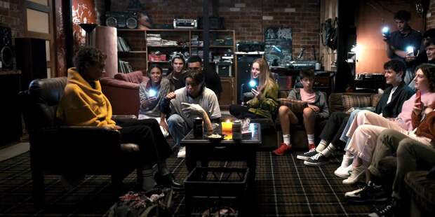 «Два, три, демон, приди!»: И отведи за ручку в мир мертвых