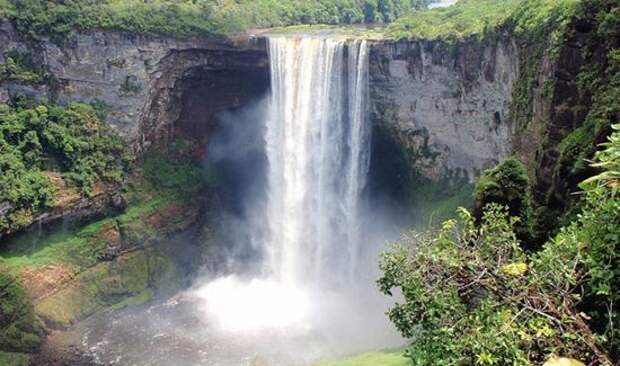 Кайечур (Kaieteur Falls)