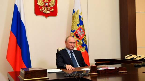 Путин утвердил указ о выплатах чиновникам, командированным в новые регионы