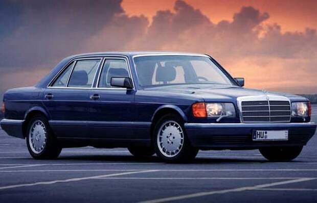 Автомобиль Mercedes-Benz 560SEL 6.9.