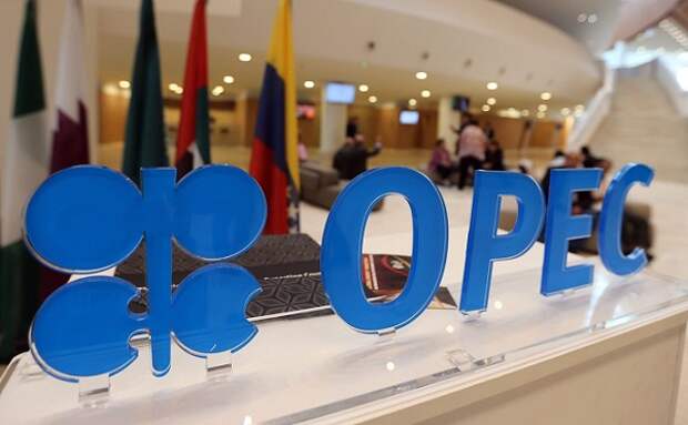 На рынке нефти трейдеры осторожничают в ожидании заседания ОПЕК+ На рынке нефти трейдеры осторожничают в ожидании заседания ОПЕК+
