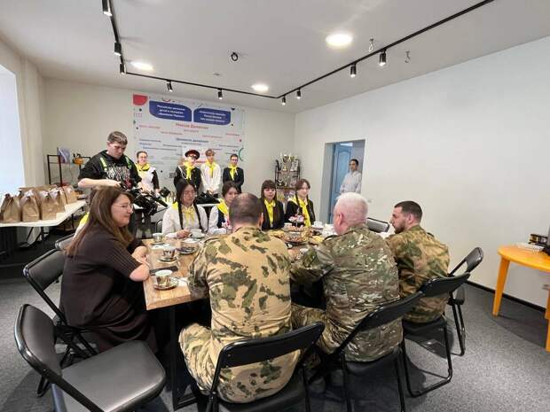 Шесть тысяч наборов помощи для бойцов СВО собрали участники акции «Тепло Челнов»