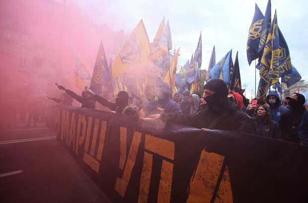 Марш националистов в Киеве в честь годовщины создания Украинской повстанческой армии (деятельность организации запрещена в России) и Дня защитника Украины Марш националистов в Киеве в честь годовщины создания Украинской повстанческой армии (деятельность организации запрещена в России) и Дня защитника Украины - РИА Новости, 1920, 22.10.2021