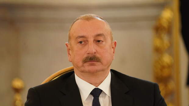 Алиев: Азербайджан не поставляет оружие Украине, хотя просьбы поступают