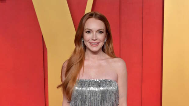 Няня-лгунья в богатой семье: Линдси Лохан и Шейлин Вудли сыграют в сериале "Сосчитай мою ложь"