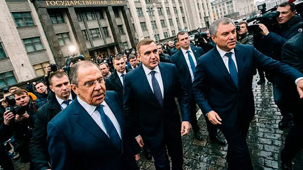 "Башни" меняют Лаврова и Володина: Что проспали "кремлёвские инсайдеры"