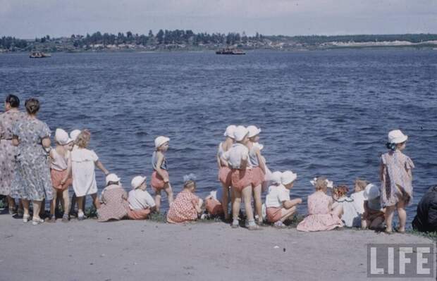 Путешествие Говарда Сохурека по Волге в 1958 году