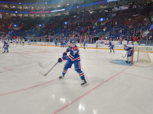 гонке бомбардиров лиги среди новичков.