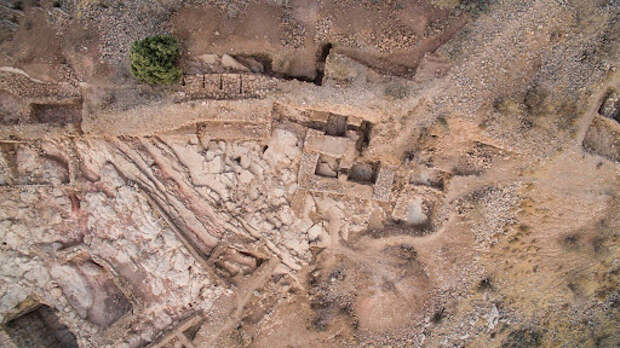 Археологи из России и Узбекистана продолжили раскопки древней крепости Узундара