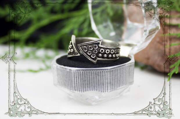 Молодежное кольцо в виде стрелок ультрамодное современное украшение