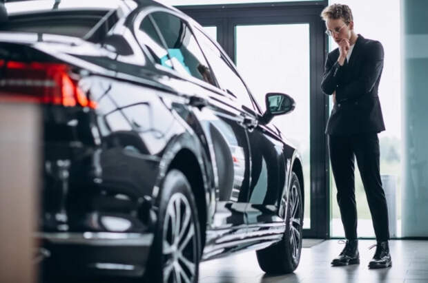 Эксперты перечислили риски ремонта автомобиля у официального дилера