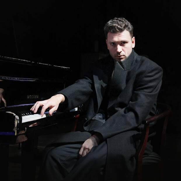 «Я был соткан из комплексов»: Антон Хабаров о психологических проблемах в юности