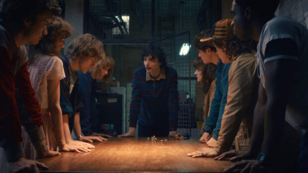 Сумбурный и затянутый: критики не пощадили финальный эпизод "Очень странных дел"