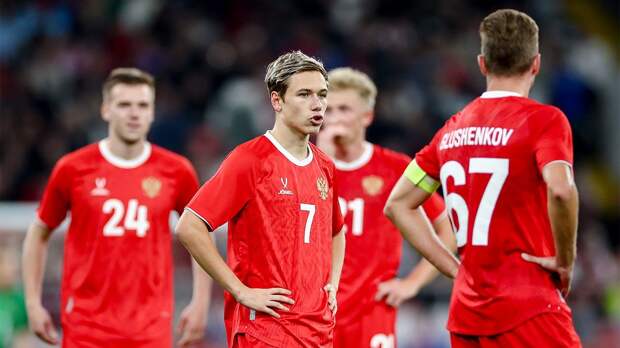 Видео: Батраков собрал стартовый состав сборной России для стыковых матчей ЧМ-2026