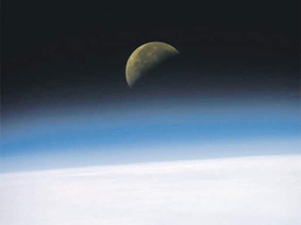 луна, вода, столкновение, земля / А может, никакого столкновения с Землей и не было?Фото NASA