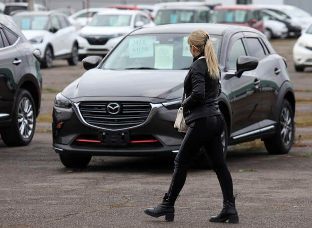 Траты россиян на покупку машин с пробегом сократились