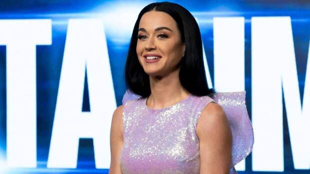 «Я боюсь потерять свои деньги»: Кэти Перри требует 5 миллионов долларов с ветерана-инвалида, который продал ей дом