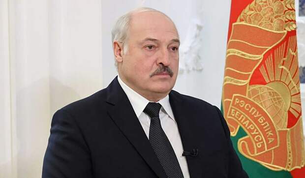 "Я не безумец": Лукашенко пришлось подтверждать свою вменяемость из-за ситуации на границе с Польшей