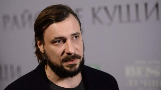 Скандальный развод и 7 детей: Цыганов вывел сына в кино