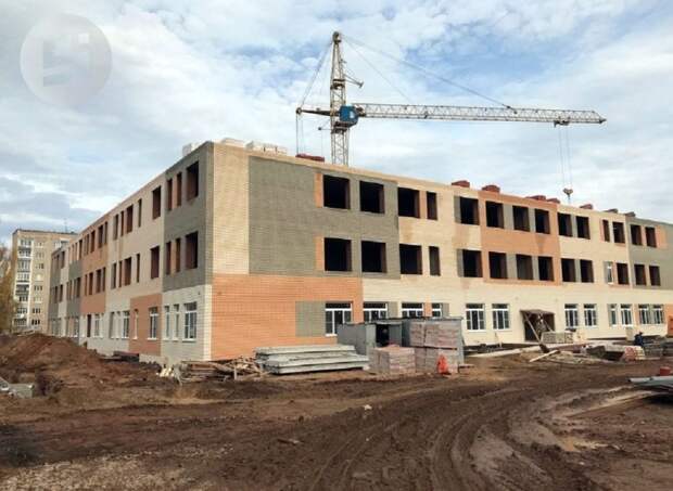 К строительству школы №61 в Ижевске привлекут втрое больше рабочих