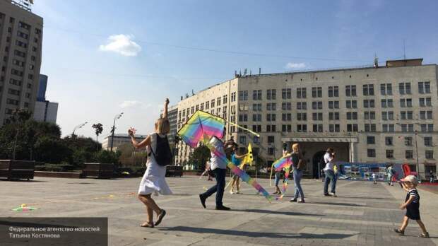 В Москве состоялся красочный Фестиваль воздушных змеев