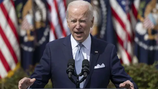 Байден готов выделить дополнительные 800 миллионов долларов на военную помощь Украине