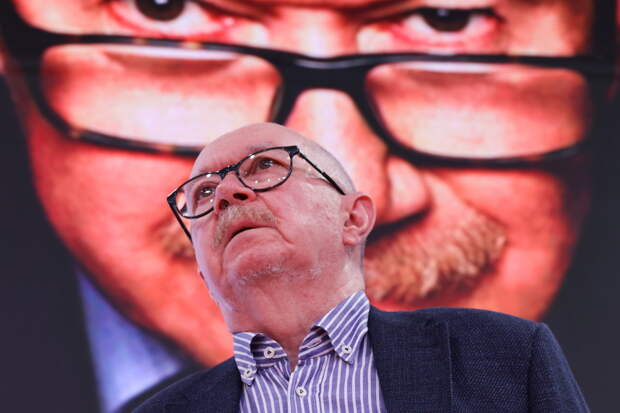 В издательстве рассказали, как нейросеть подставила Драгунского