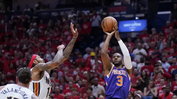 «Финикс» пробился во второй раунд плей-офф НБА