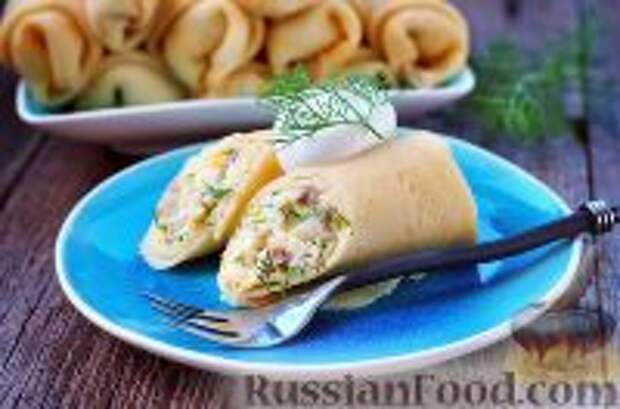 Фото к рецепту: Блины с рубленой селедкой и яйцом