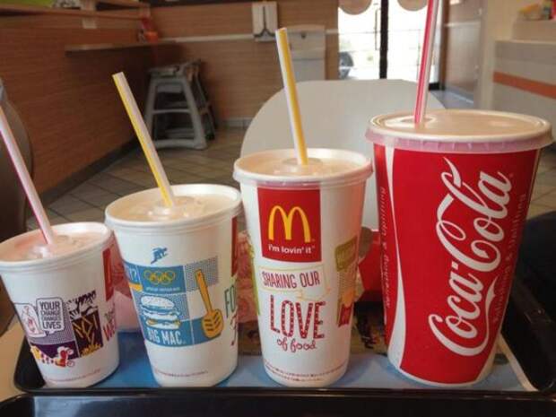 Различные порции в McDonald`s.