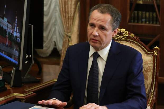 Гладков посоветовал школьникам отказаться от выпускных в ресторанах