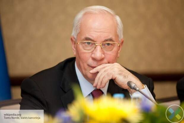 Азаров назвал Зеленского «западной марионеткой»