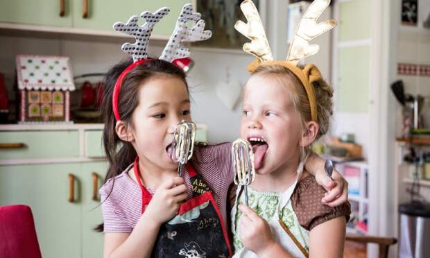 «Золушка», «МастерШеф» и еще 5 развивающих игр, в которые можно играть прямо на кухне